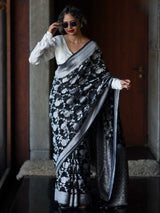 Women's Multicolor Silk Georgette Saree with Blouse Piece