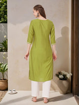 Women's Green Floral Thread Work Embroidered Straight Fit Kurta