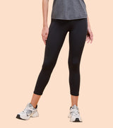 Women's Black Slim Fit Solid Leggings