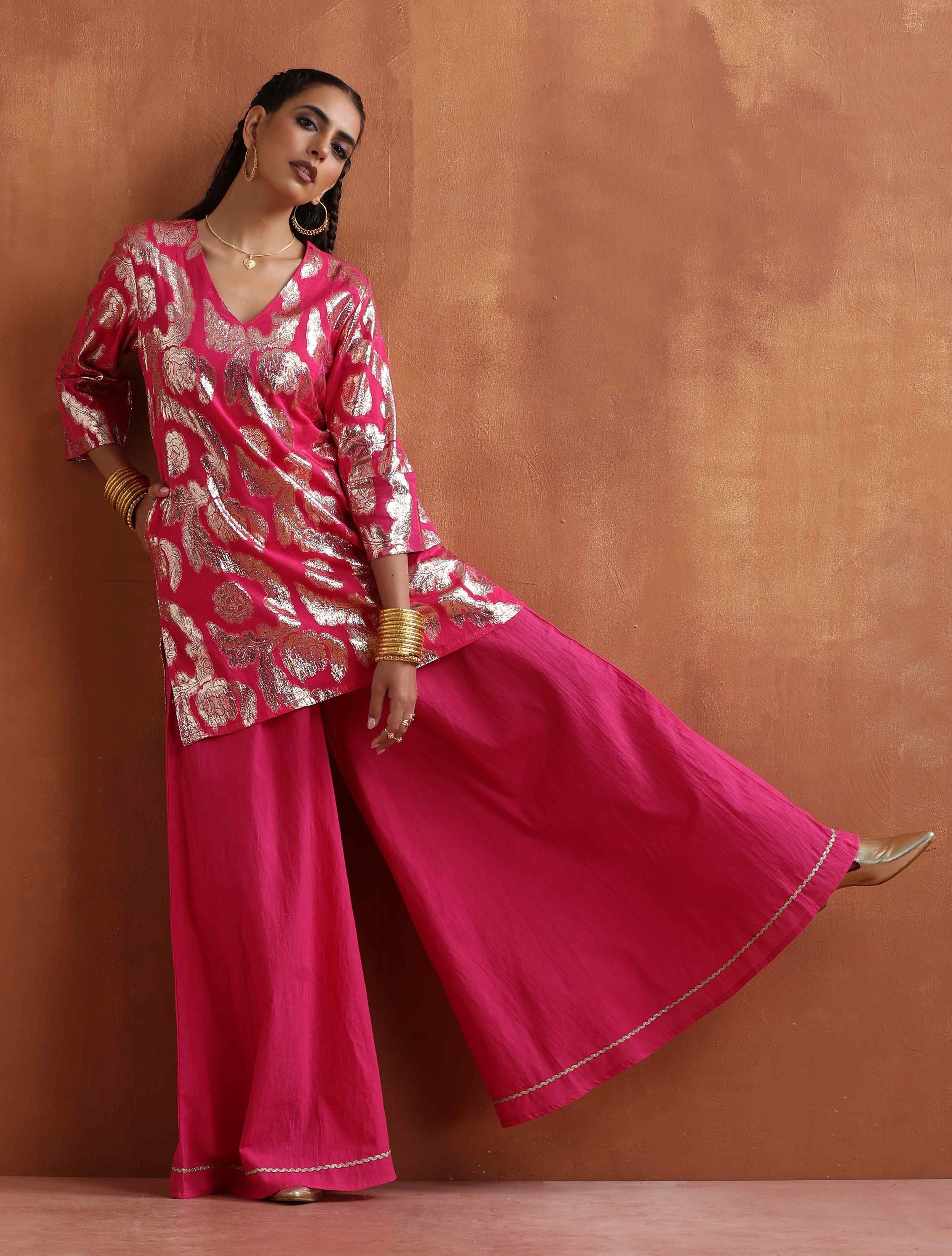 Women's Pink Festive Printed Kurta Set
