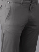 Men's Slim Fit Solid Mid Rise Chinos