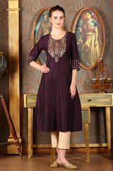 Women's Solid Embroidered Viscose Straight Kurta