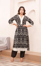 Women's Black Fusion Regular Fit Printed Three Quarter Sleeves Kurtas Sets