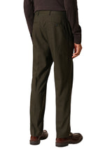 Men's Green Casual Straight Fit Solid Mid Trouser