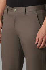 Men's Brown Casual Solid Slim Fit Trouser
