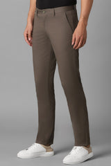 Men's Brown Casual Solid Slim Fit Trouser