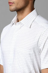 Men's White Casual Half Sleeves Shirt
