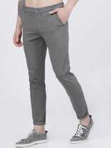 Men's Slim Fit Solid Mid Rise Chinos