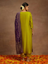 Women's Green Pure Silk Self Design Straight Kurta & Pure Silk Solid Trousers & Purple Self Design Dupatta