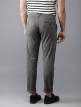 Men's Slim Fit Solid Mid Rise Chinos