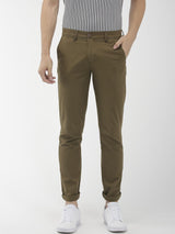 Men's Slim Fit Solid Mid Rise Chinos