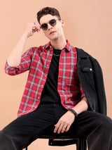 Men's Slim Fit Checkered Full Sleeves Spread Collar Casual Shirt