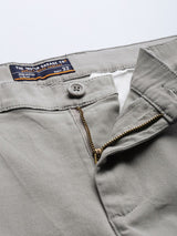 Men's Slim Fit Solid Mid Rise Chinos