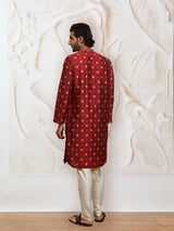 Men's Maroon Silk Blend Printed Kurta With Embroidered Colllar With Pant Style Pyjama Set