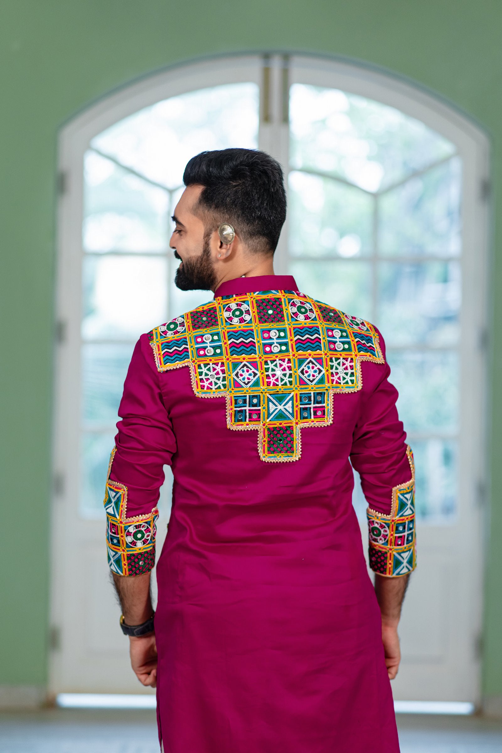 Men's Pink Embroidered Full Sleeves Festive Kurta