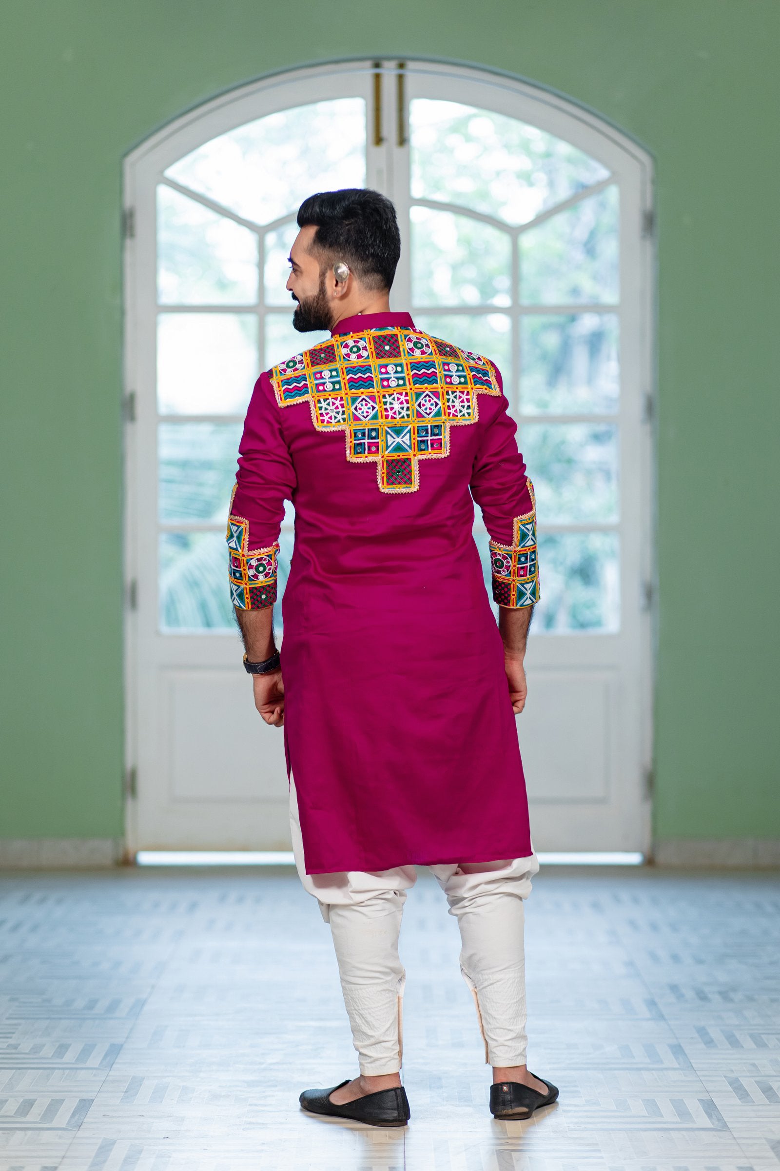 Men's Pink Embroidered Full Sleeves Festive Kurta