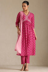 Women's Fuchsia Viscose Muslin Ethnic Motif Suit Set With Sequins