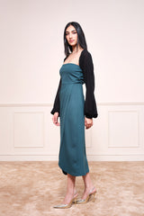 Women's Black Casual Regular Fit Solid Full Sleeves Shrug