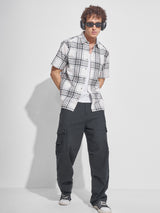 Men's Off White and Black Relaxed Fit Checked Spread Collar Cotton Casual Shirt
