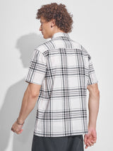 Men's Off White and Black Relaxed Fit Checked Spread Collar Cotton Casual Shirt