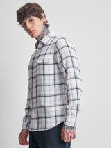 Men's Cream Striped Cutaway Collar Relaxed Fit Pure Cotton Casual Shirt