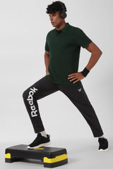 Men's Green Casual Cotton Blend Half Sleeves Polo Tshirt