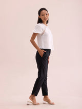 Women's Solid Black Cotton Pencil Pant