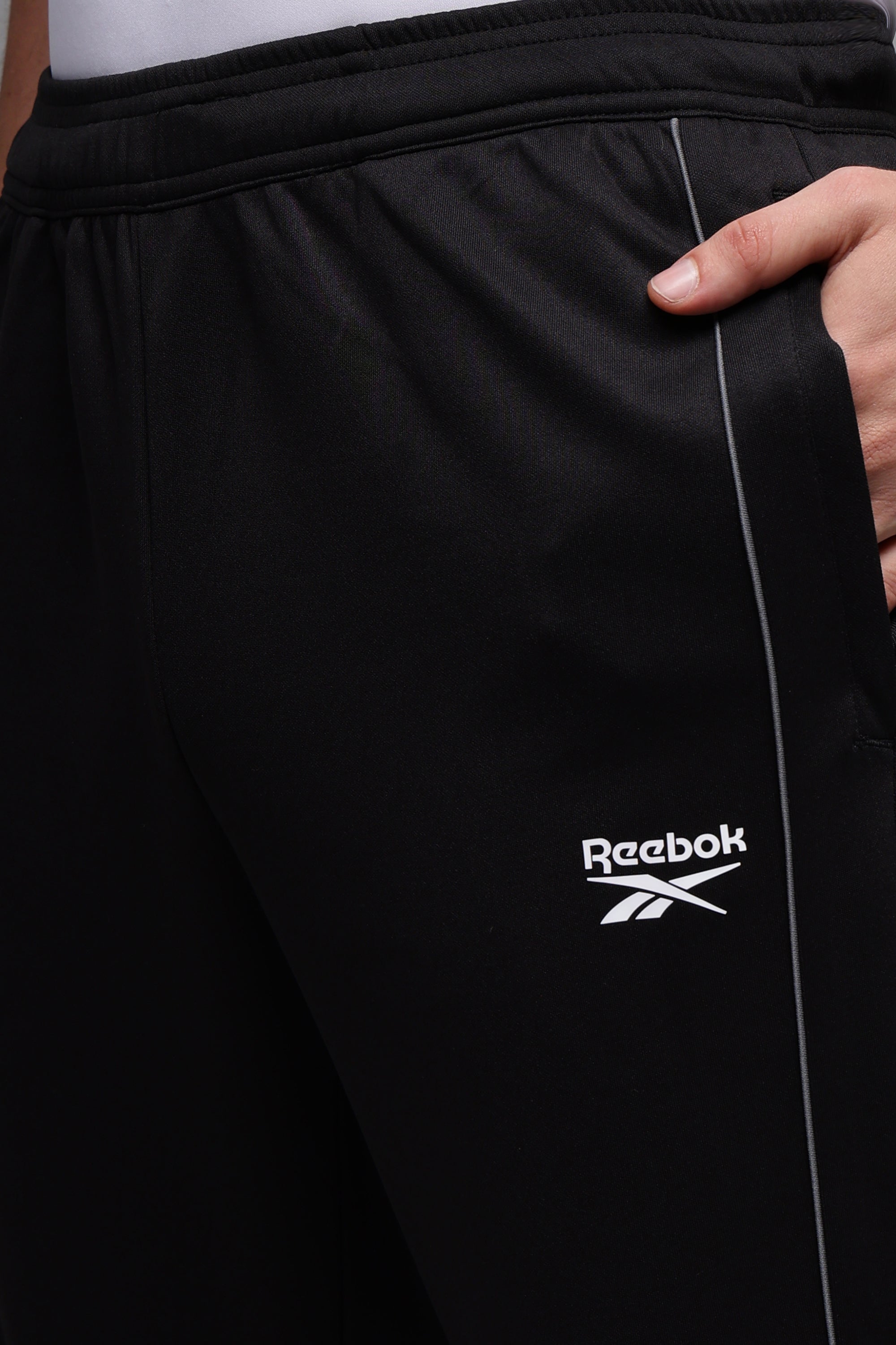 Men's Black Casual Polyester Full Sleeves Tracksuits