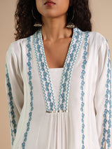 Women's White Daily Solid Full Sleeves Kurta Set