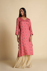 Women's Pink Casual Printed Three Quarter Sleeves Kurta