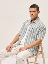 Men's Green Casual Regular Fit Printed Half Sleeves Shirt