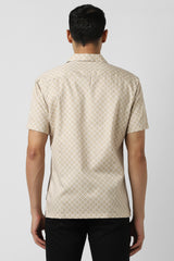Men's Beige Casual Geometric Regular Fit Half Sleeves Shirt