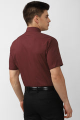 Men's Red Formal Solid Regular Fit Half Sleeves Shirt