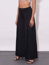 Women's Black Casual Flared Fit Solid Jeggings