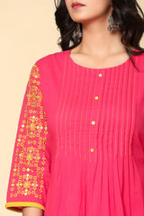 Women's Red Fusion Regular Fit Embroidered Three Quarter Sleeves Kurtas Sets