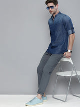 Men's Slim Fit Solid Mid Rise Chinos