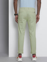 Men's Slim Fit Solid Mid Rise Chinos