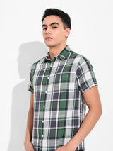 Men's Green Casual Slim Fit Round Neck Half Sleeves Shirt