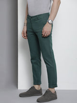 Men's Slim Fit Solid Mid Rise Stretchable Chinos