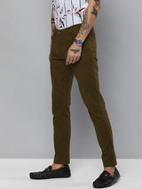 Men's Slim Fit Solid Mid Rise Chinos