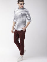 Men's Slim Fit Solid Mid Rise Chinos