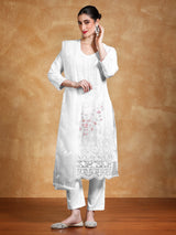 Women's White Floral Heavy Embroidered Kurta With Trouser & Dupatta