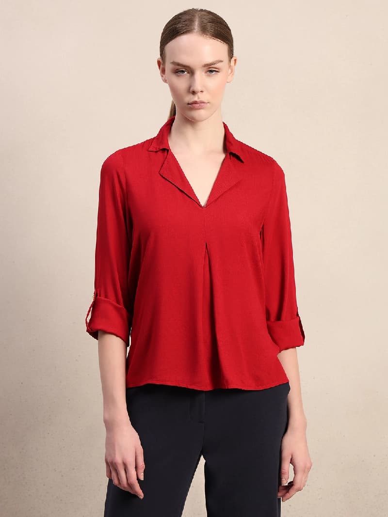 Women's Red Casual Solid Regular Fit Shirt