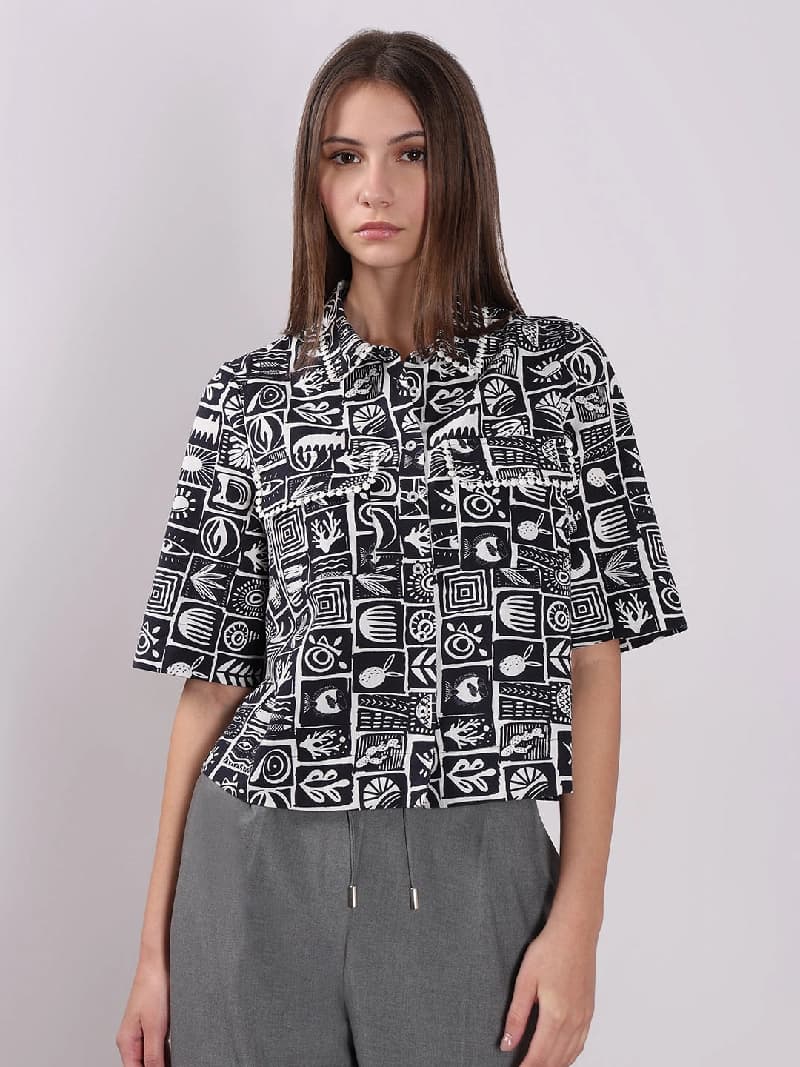 Women's Black Casual Printed Regular Fit Shirt
