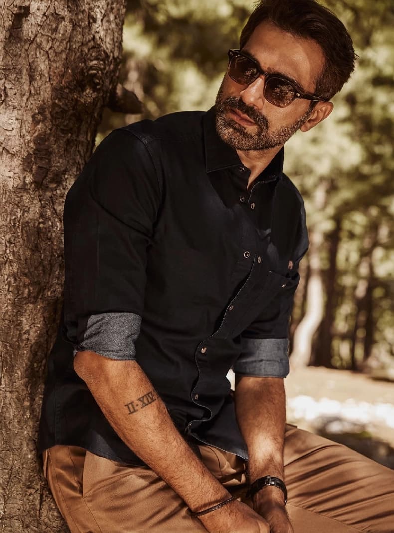 Men's Black Casual Solid Regular Fit Shirt