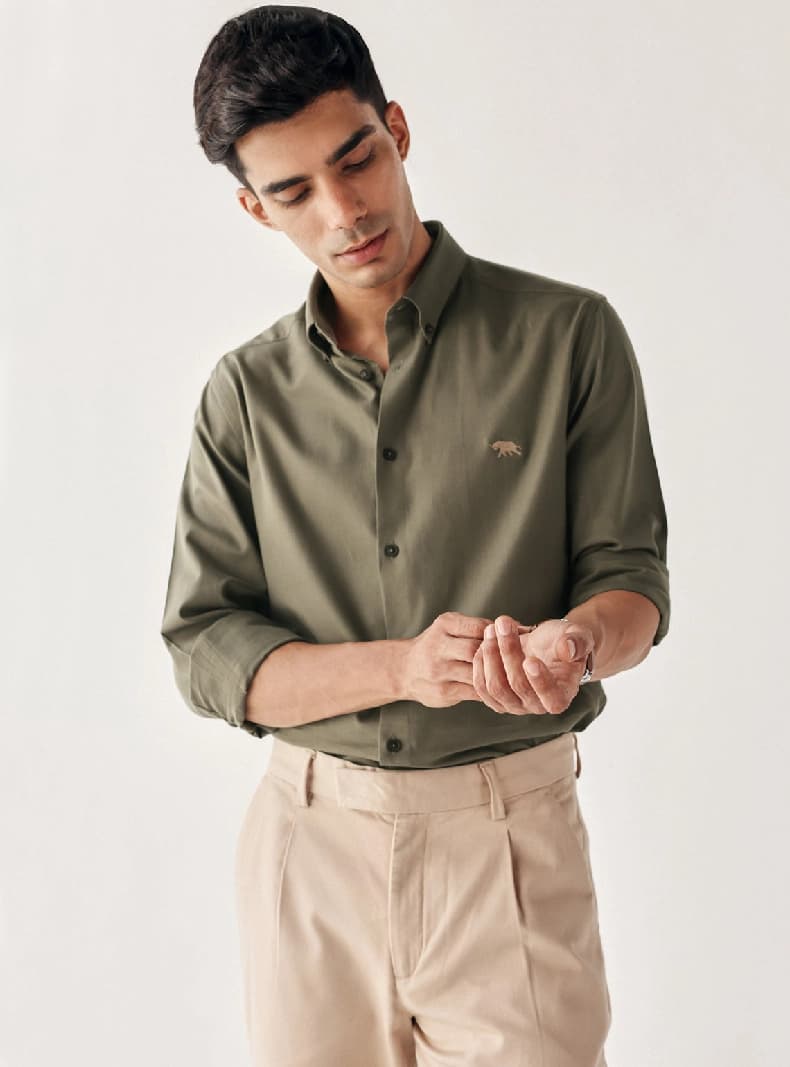 Men's Green Casual Solid Regular Fit Shirt