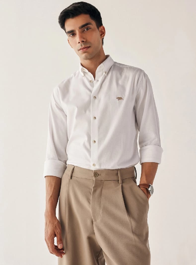 Men's White Casual Solid Slim Fit Shirt