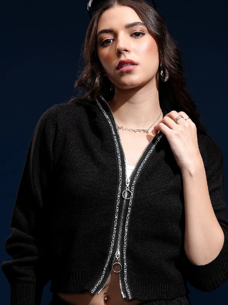 Women's Black Casual Solid Slim Fit Sweater