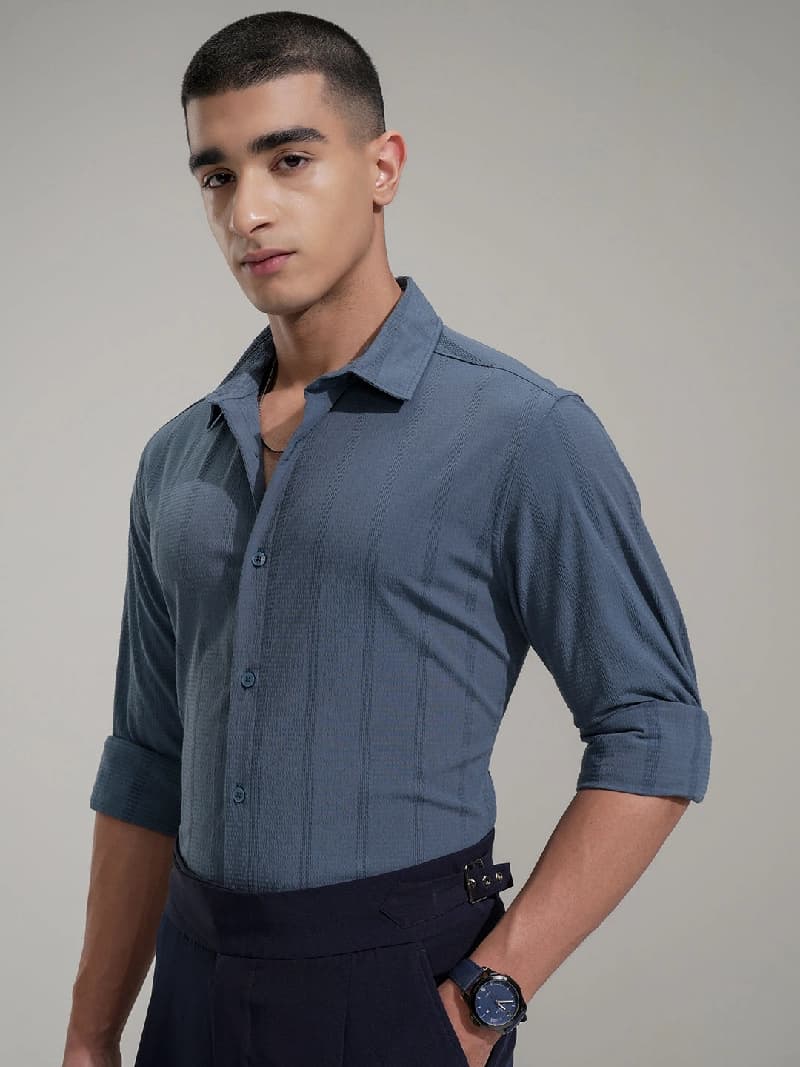 Men's Blue Casual Textured Slim Fit Shirt