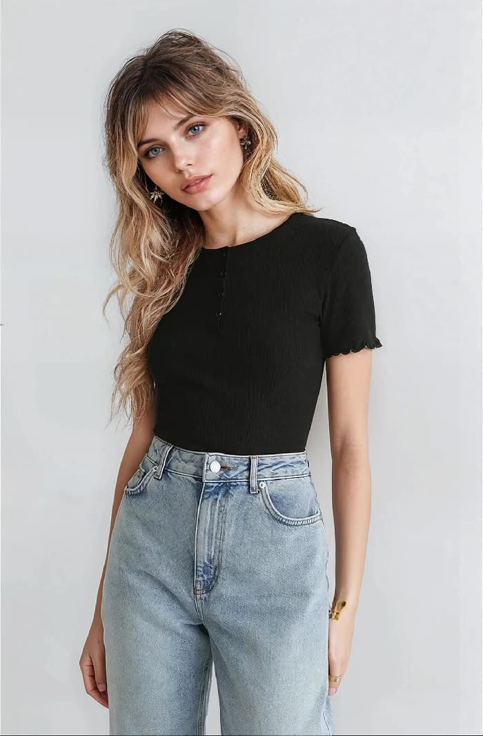 Women's Black Casual Solid Regular Fit Top